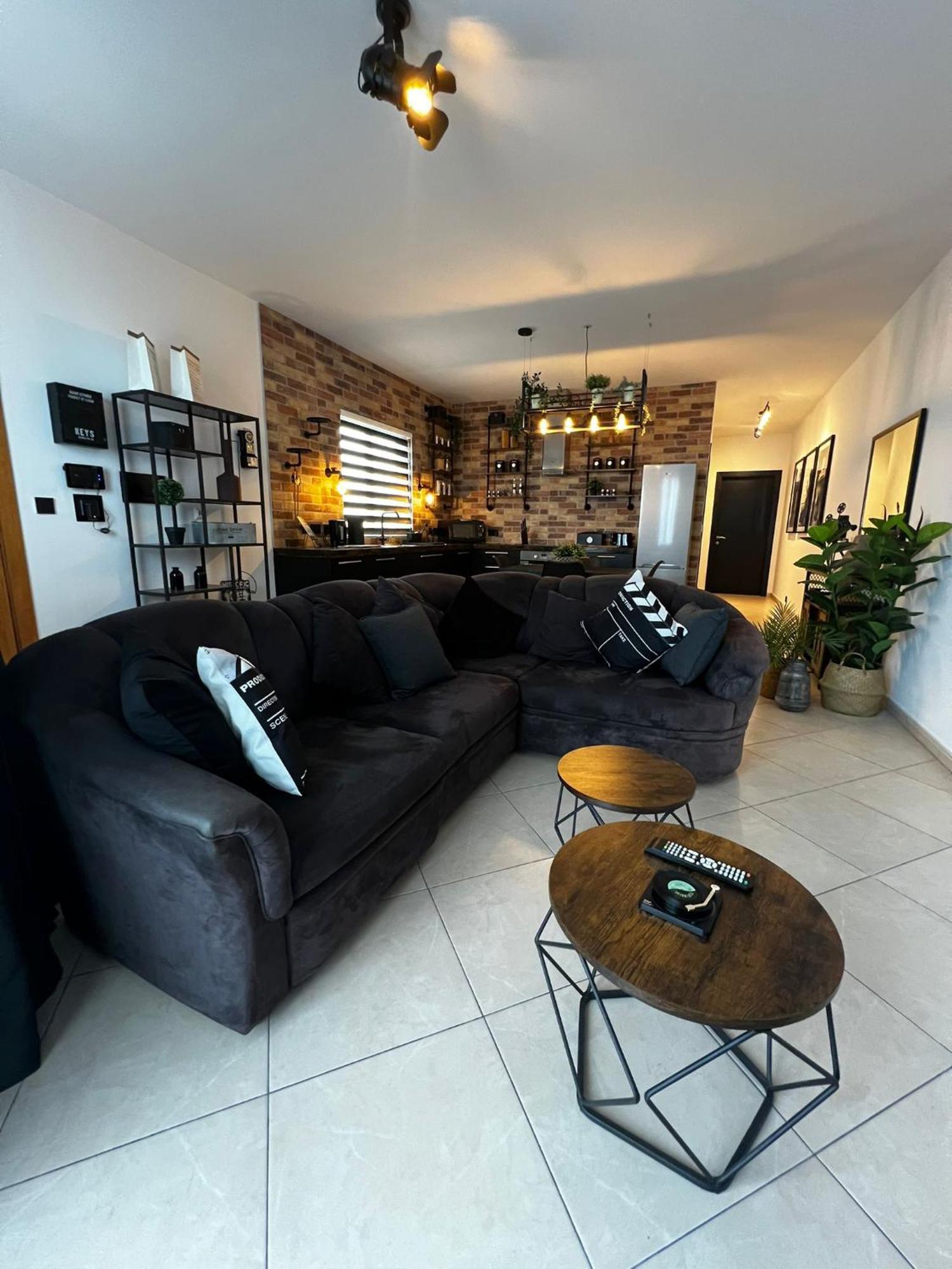 Trendy Seaside Escape 2 Bedroom Penthouse Марсаскала Екстериор снимка