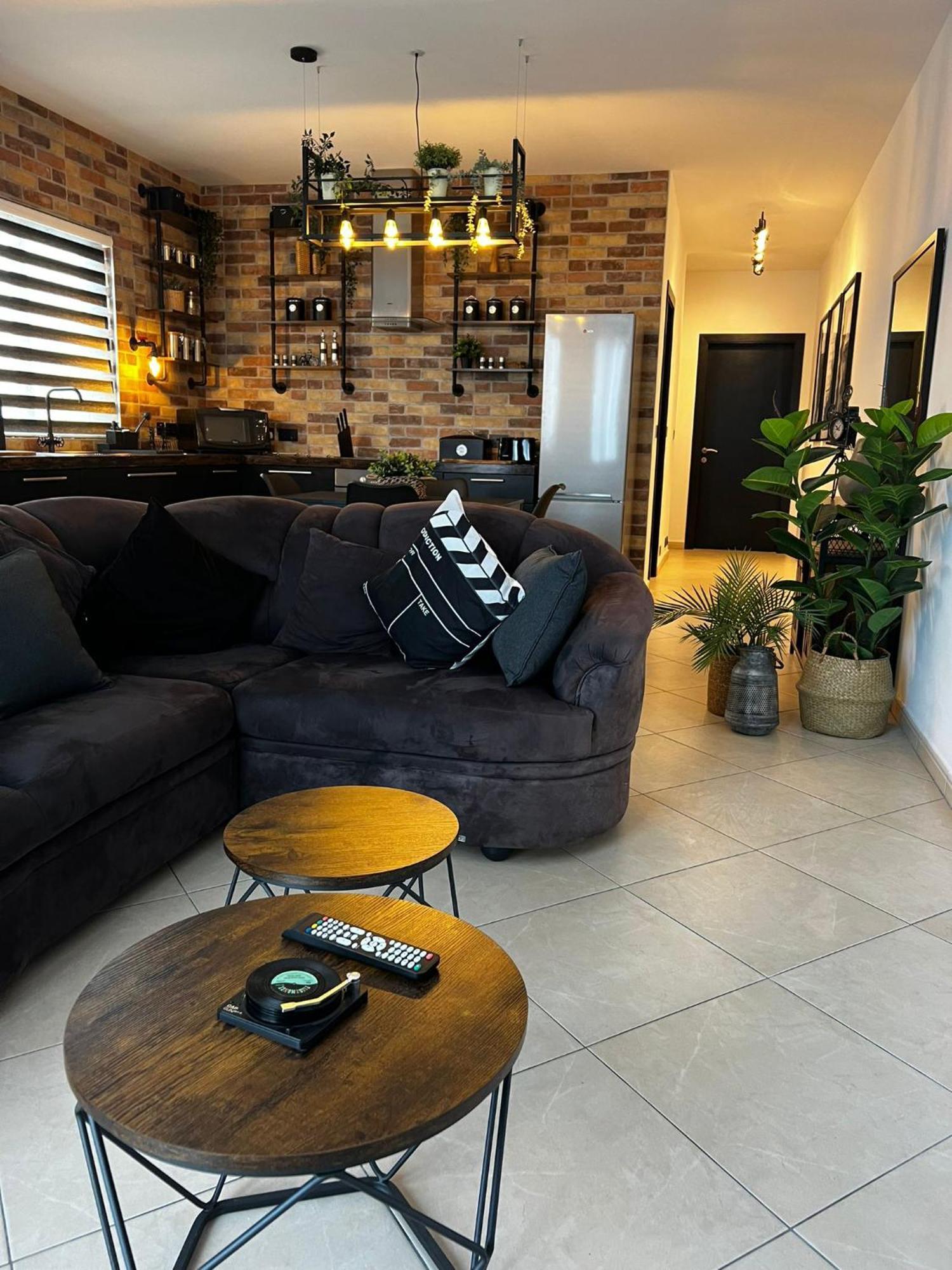 Trendy Seaside Escape 2 Bedroom Penthouse Марсаскала Екстериор снимка