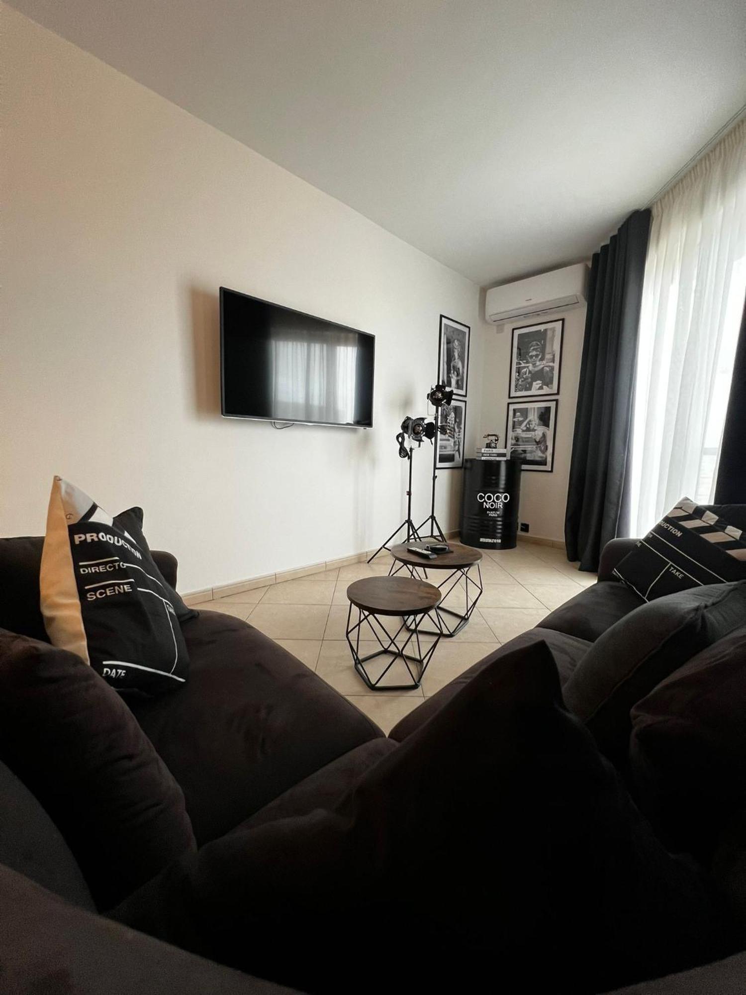 Trendy Seaside Escape 2 Bedroom Penthouse Марсаскала Екстериор снимка